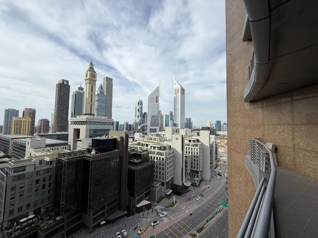 studio freehold apartment in DIFC — photo 1 of 4