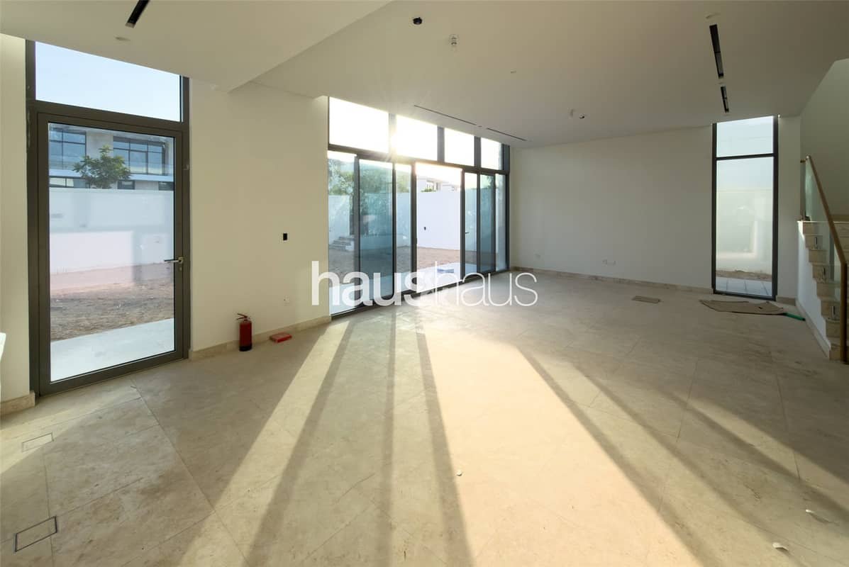 4-bedroom freehold villa in Mohammed Bin Rashid City (MBR City) — photo 4 of 5
