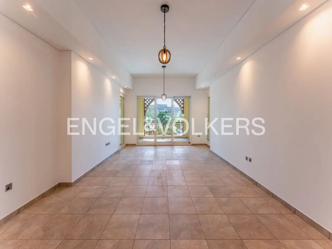 2-bedroom freehold apartment in Palm Jumeirah — photo 3 of 5