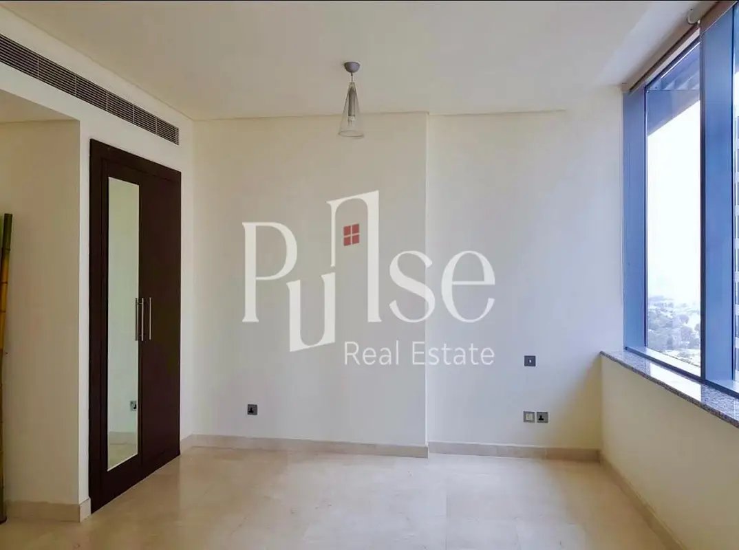 studio freehold apartment in DIFC — photo 2 of 4