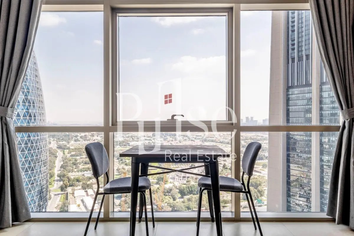 studio freehold apartment in DIFC — photo 2 of 4