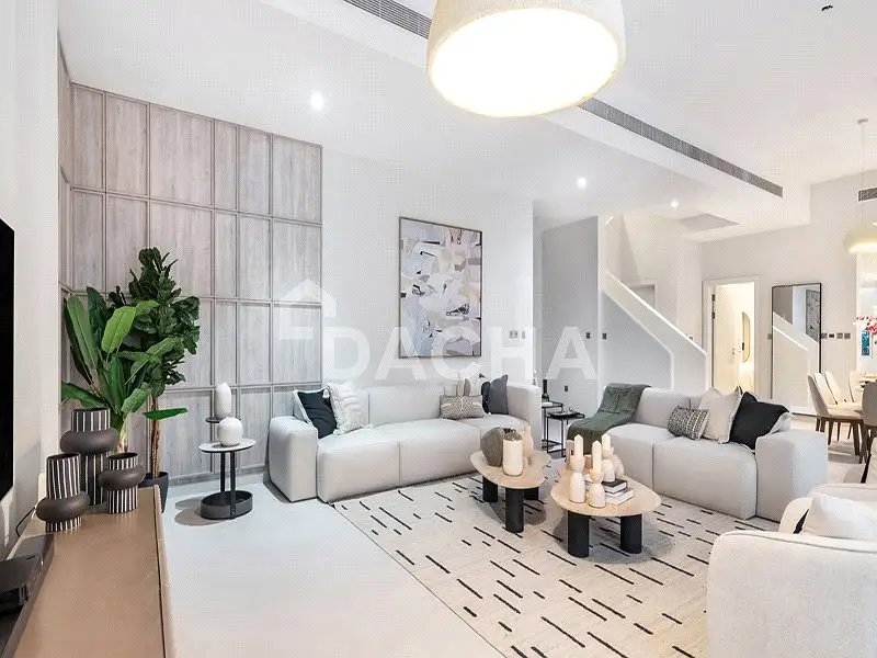 5-bedroom freehold villa in Palm Jumeirah — photo 1 of 4
