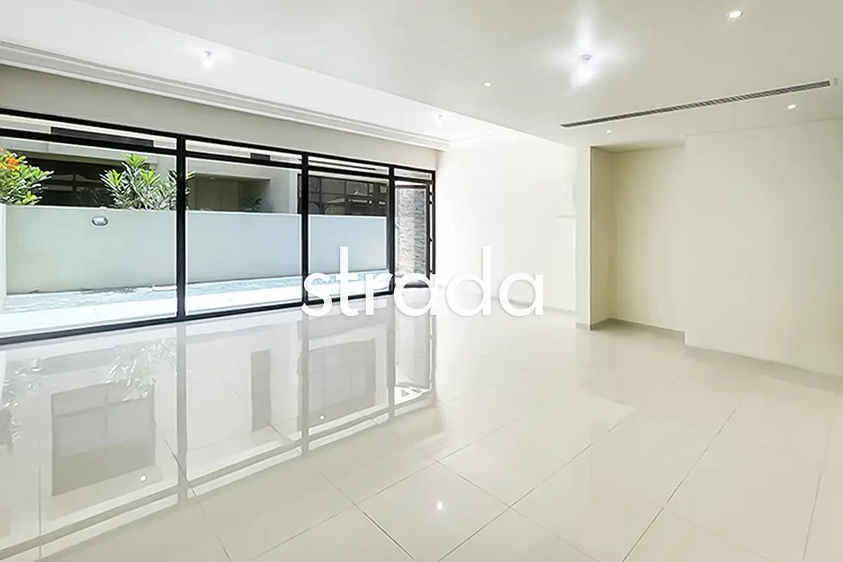 3-bedroom freehold villa in DAMAC Hills — photo 2 of 4