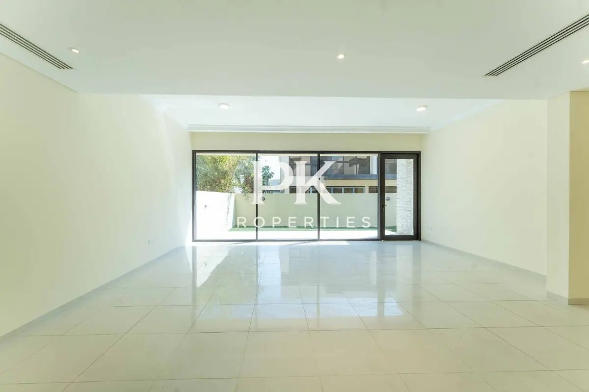 3-bedroom freehold villa in DAMAC Hills — photo 5 of 5