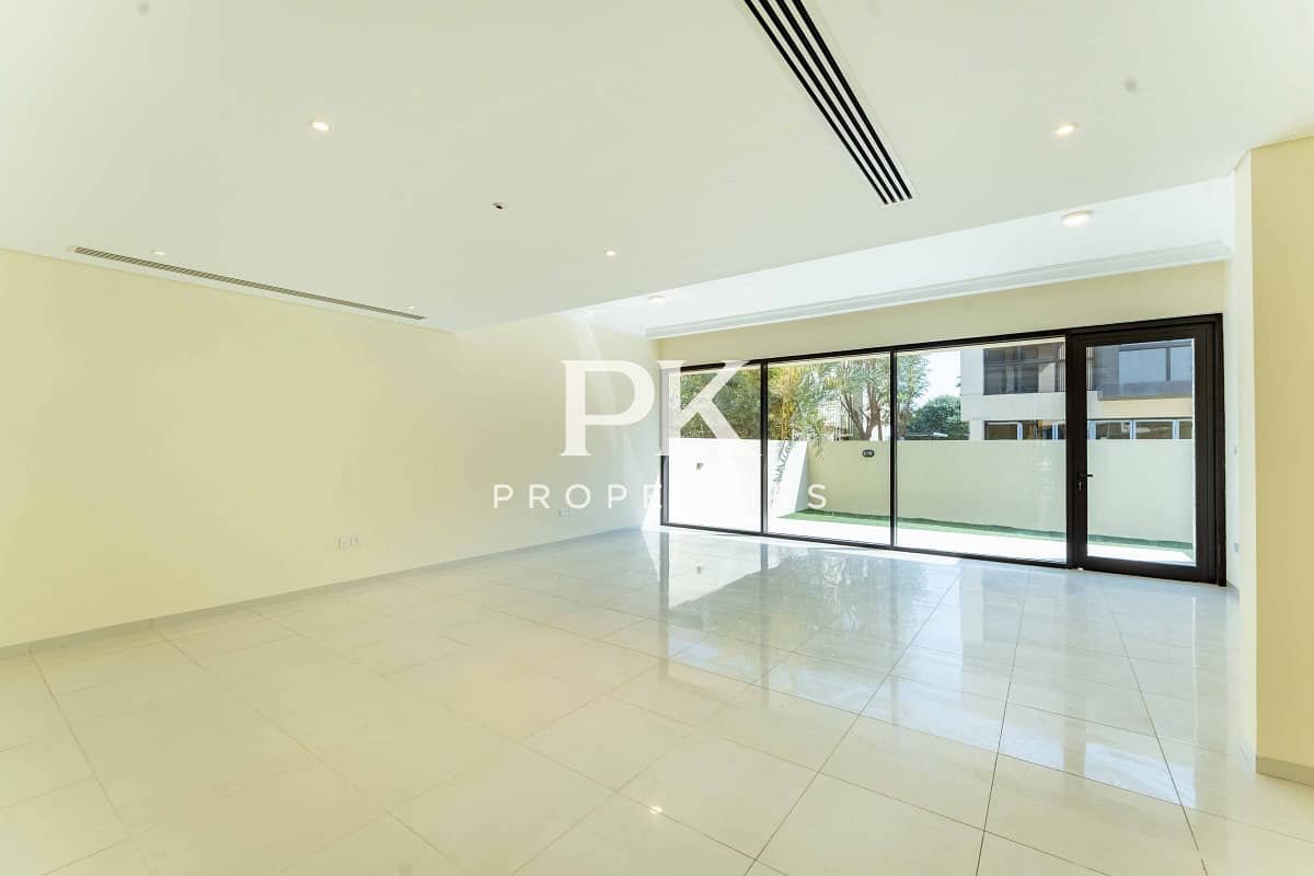 3-bedroom freehold villa in DAMAC Hills — photo 4 of 5