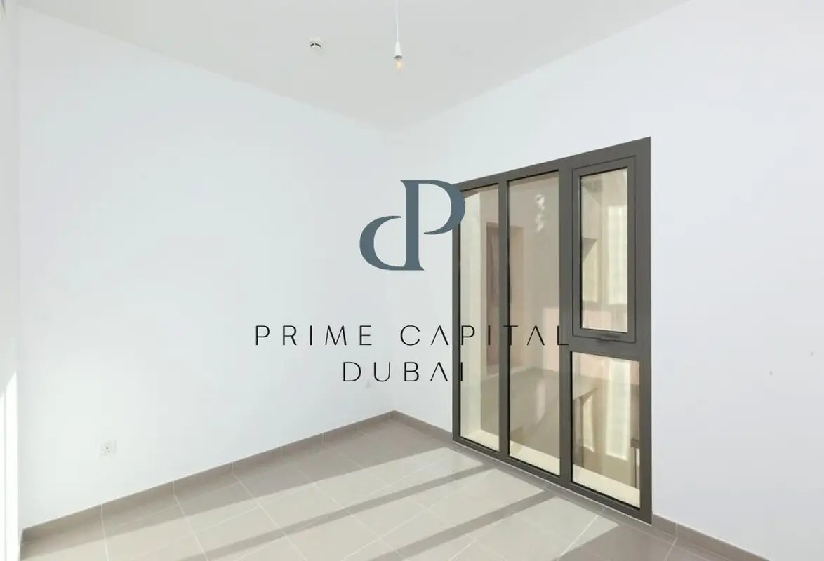 2-bedroom freehold apartment in Town Square — photo 5 of 5