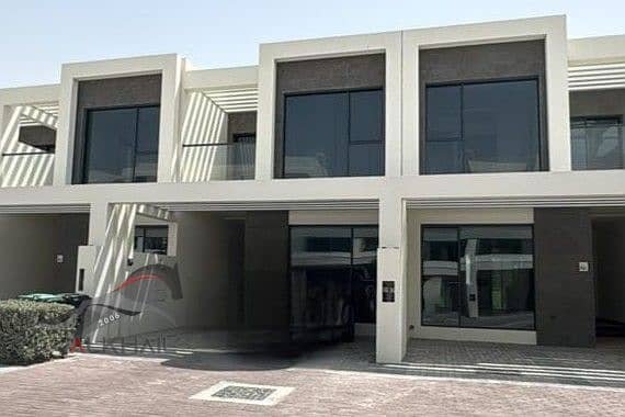4-bedroom freehold villa in DAMAC Hills — photo 3 of 4