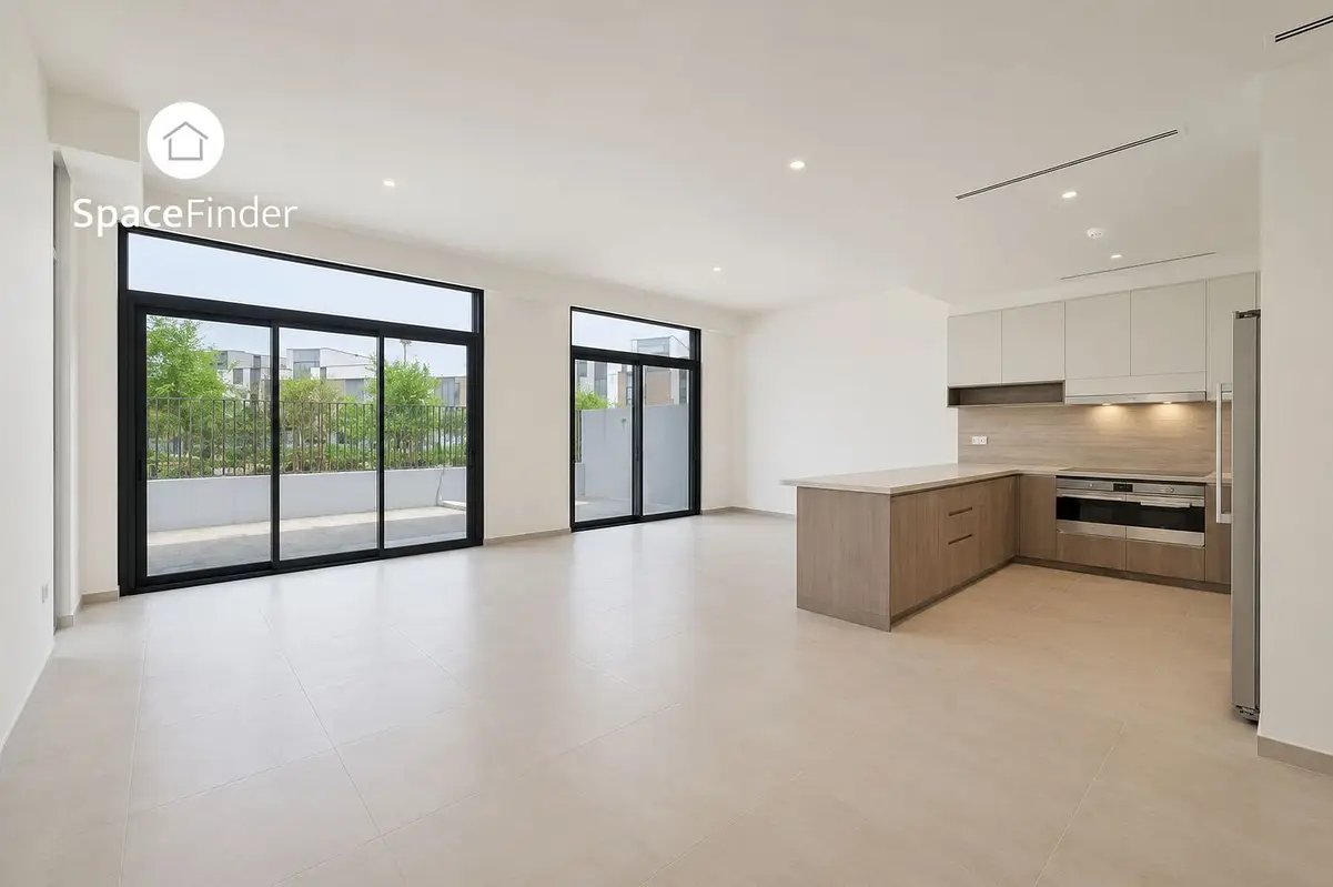 4-bedroom freehold villa in Mudon — photo 1 of 4