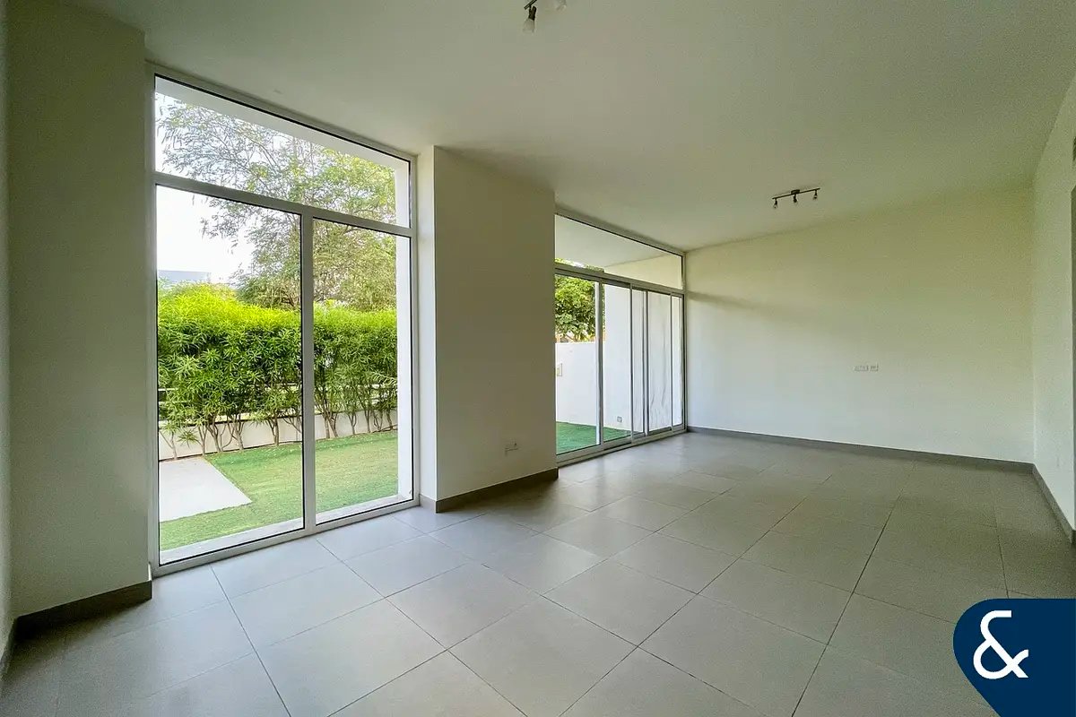 3-bedroom freehold villa in Mudon — photo 2 of 4
