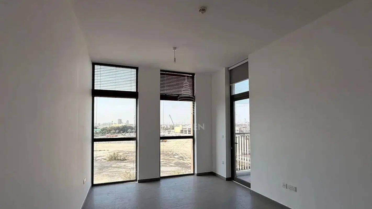 2-bedroom freehold apartment in Mudon — photo 2 of 4