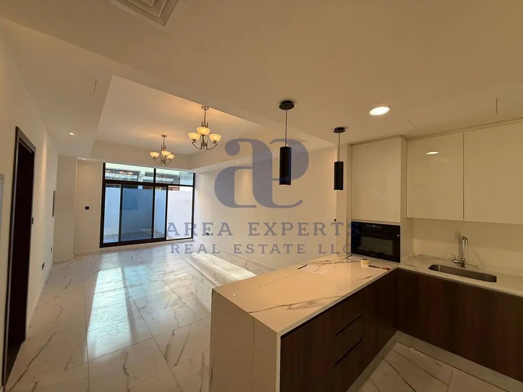 4-bedroom freehold villa in Mohammed Bin Rashid City (MBR City) — photo 3 of 5
