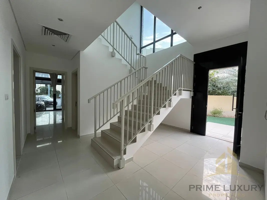 5-bedroom freehold villa in DAMAC Hills — photo 4 of 4