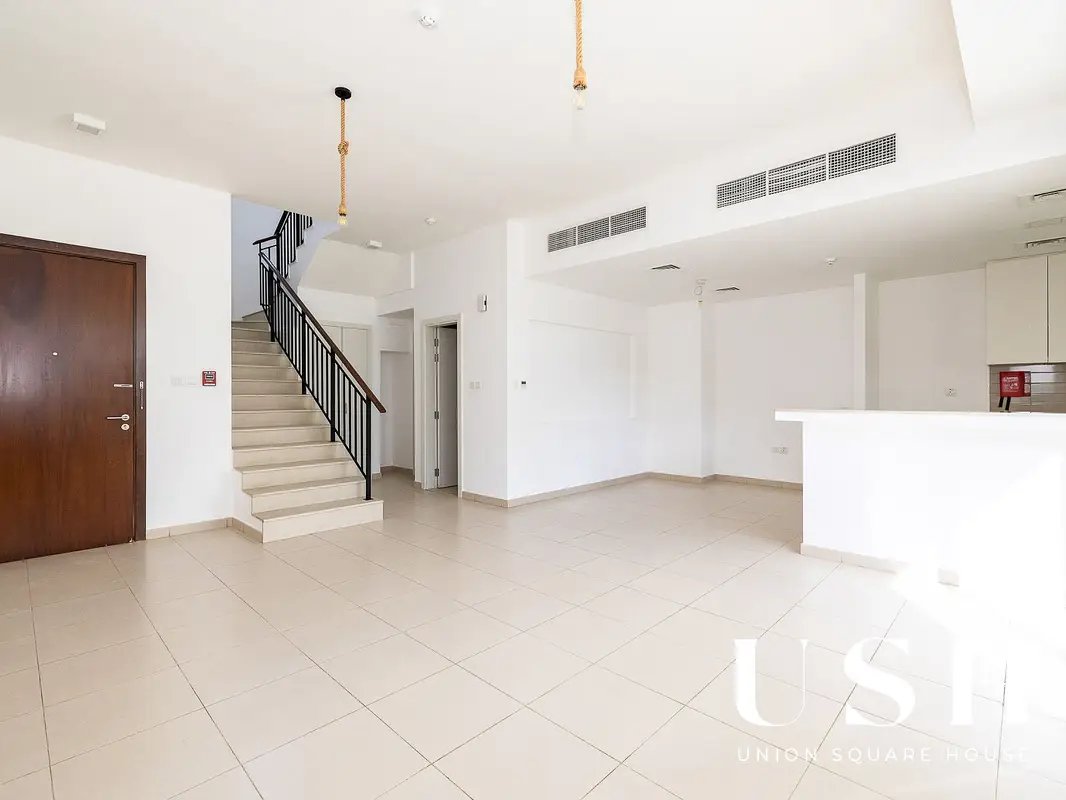 3-bedroom freehold villa in Town Square — photo 5 of 5