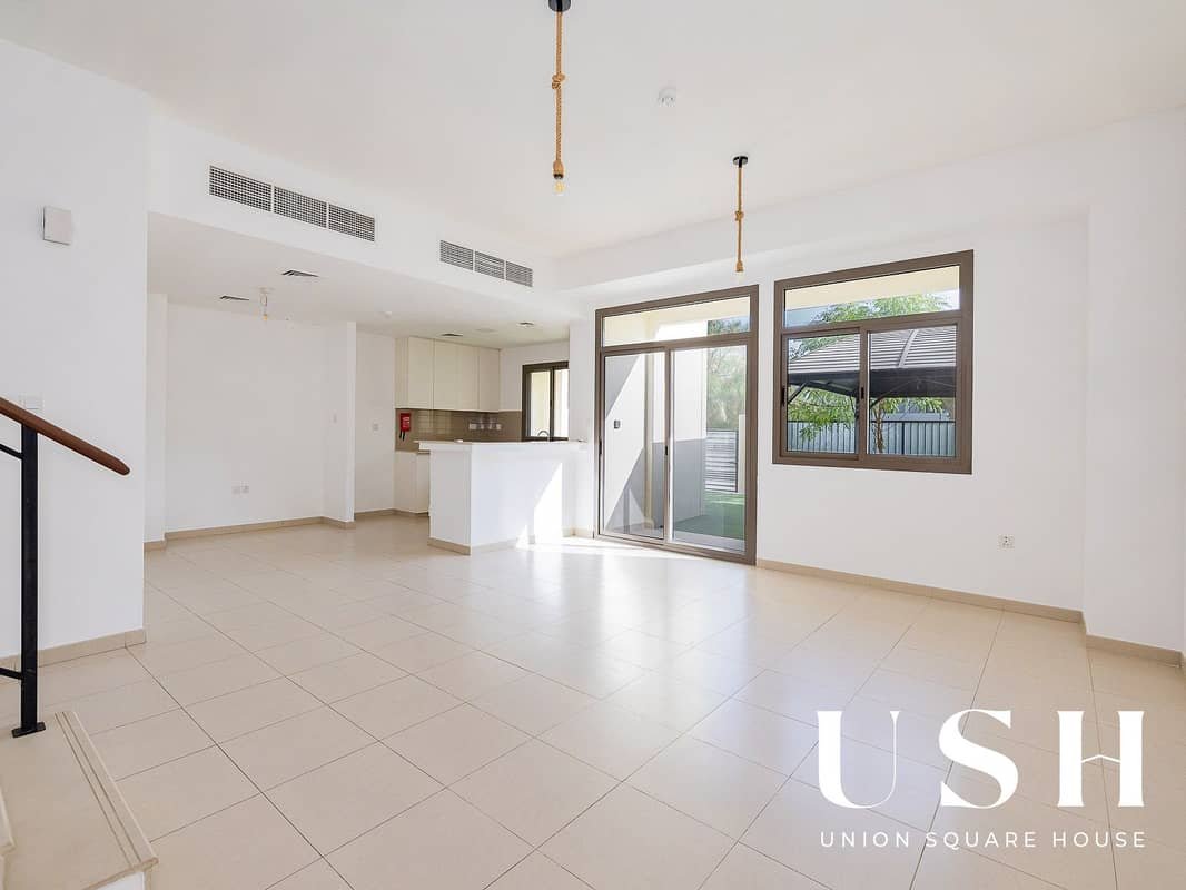 3-bedroom freehold villa in Town Square — photo 4 of 5