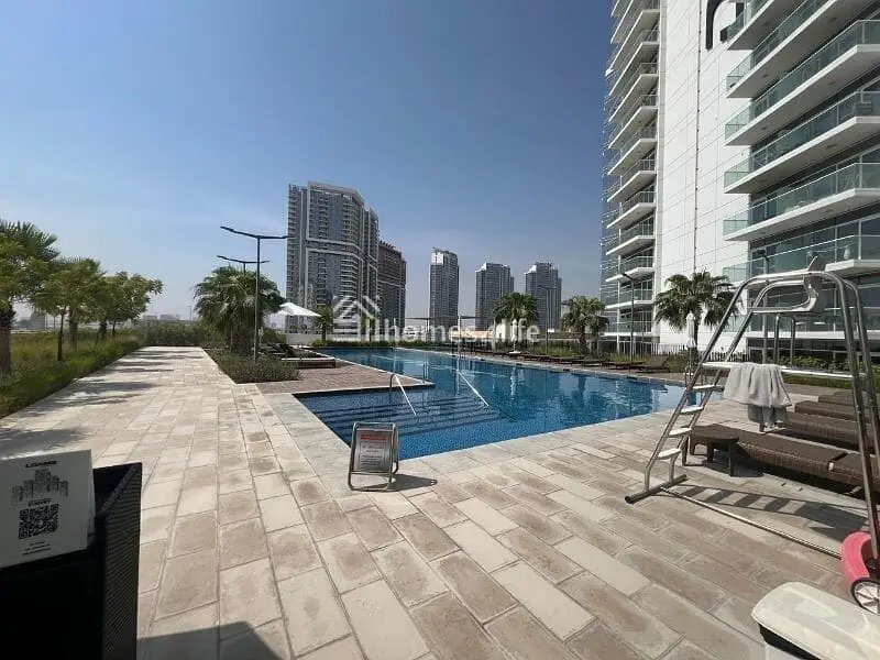 studio freehold apartment in DAMAC Hills — photo 3 of 5
