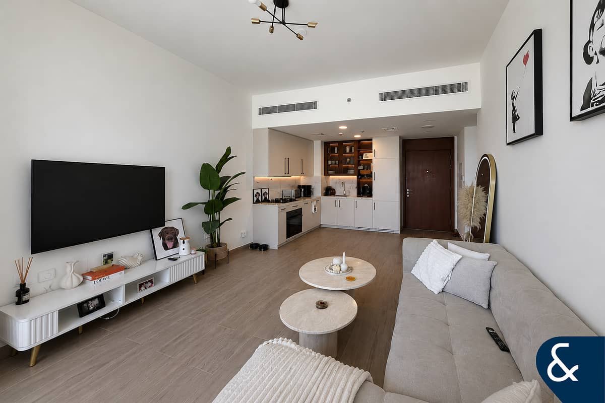 1-bedroom freehold apartment in Town Square — photo 4 of 5