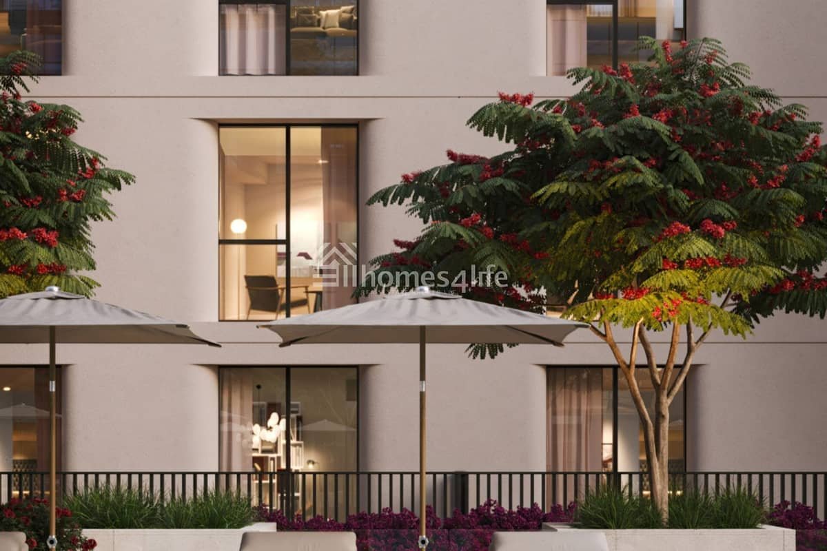 1-bedroom freehold apartment in Town Square — photo 2 of 5