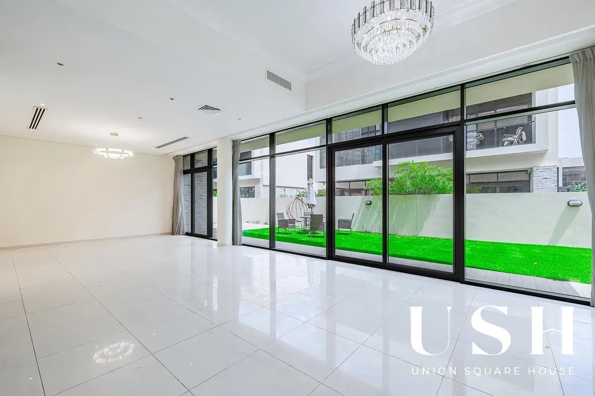 5-bedroom freehold villa in DAMAC Hills — photo 2 of 5