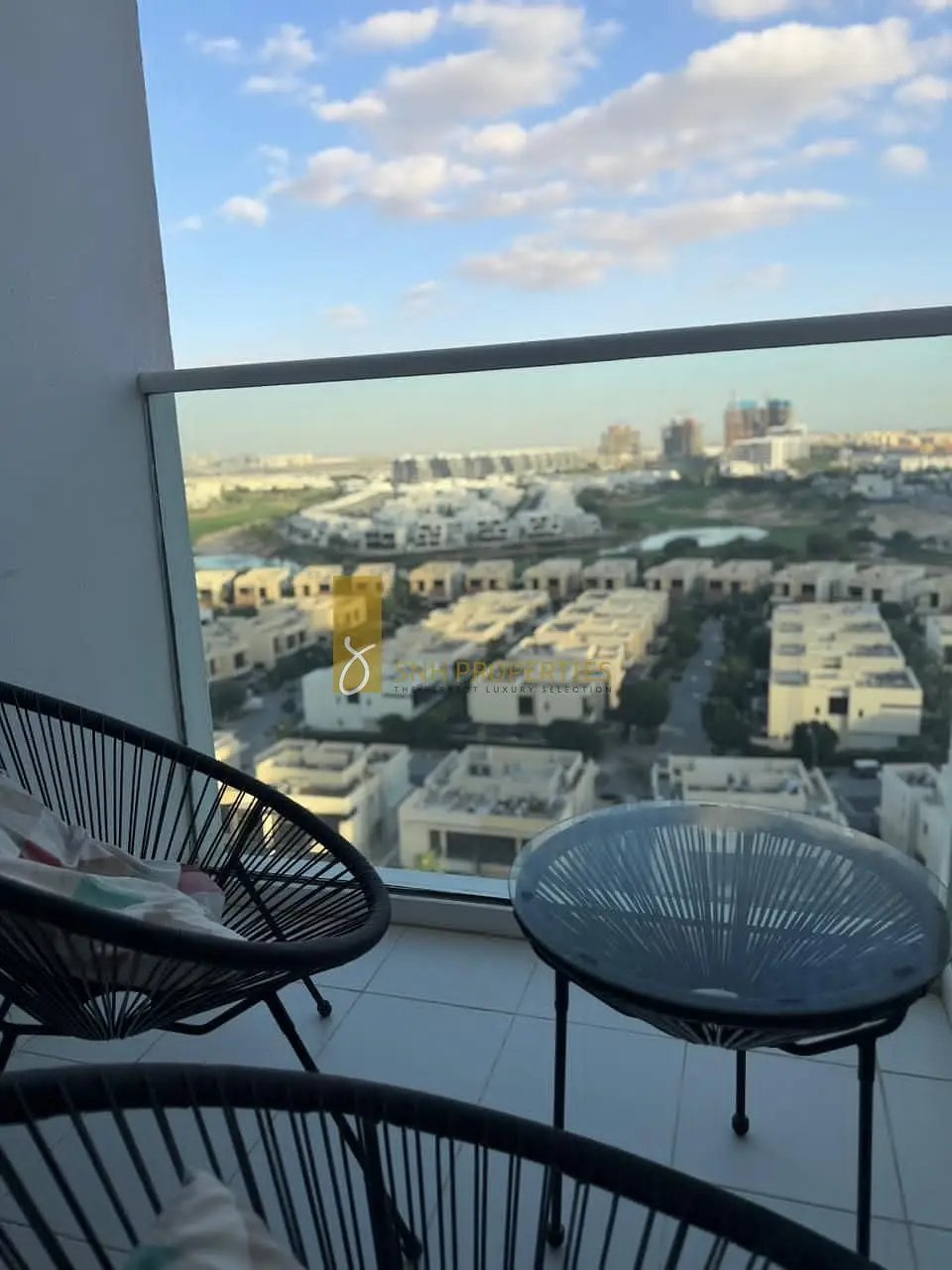 1-bedroom freehold apartment in DAMAC Hills — photo 3 of 5