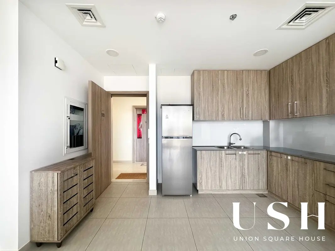 2-bedroom freehold apartment in Town Square — photo 5 of 5