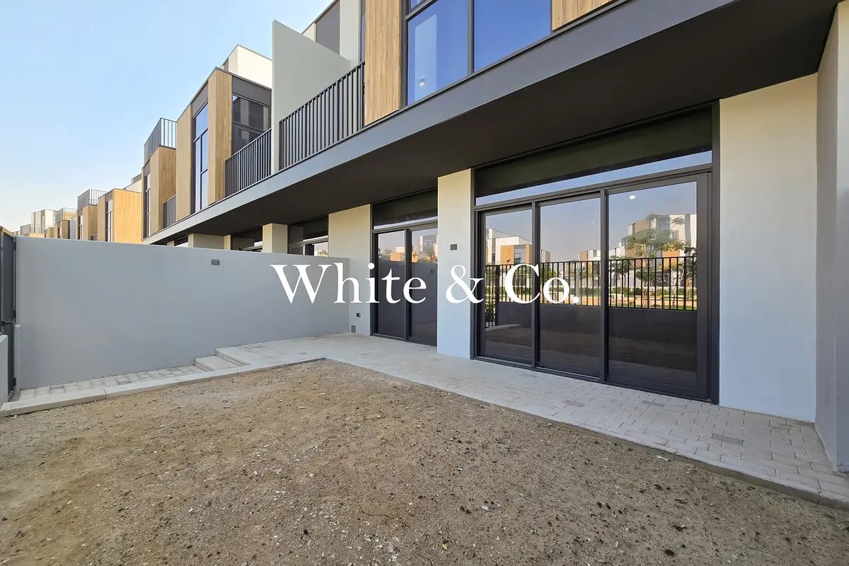 3-bedroom freehold villa in Mudon — photo 2 of 4