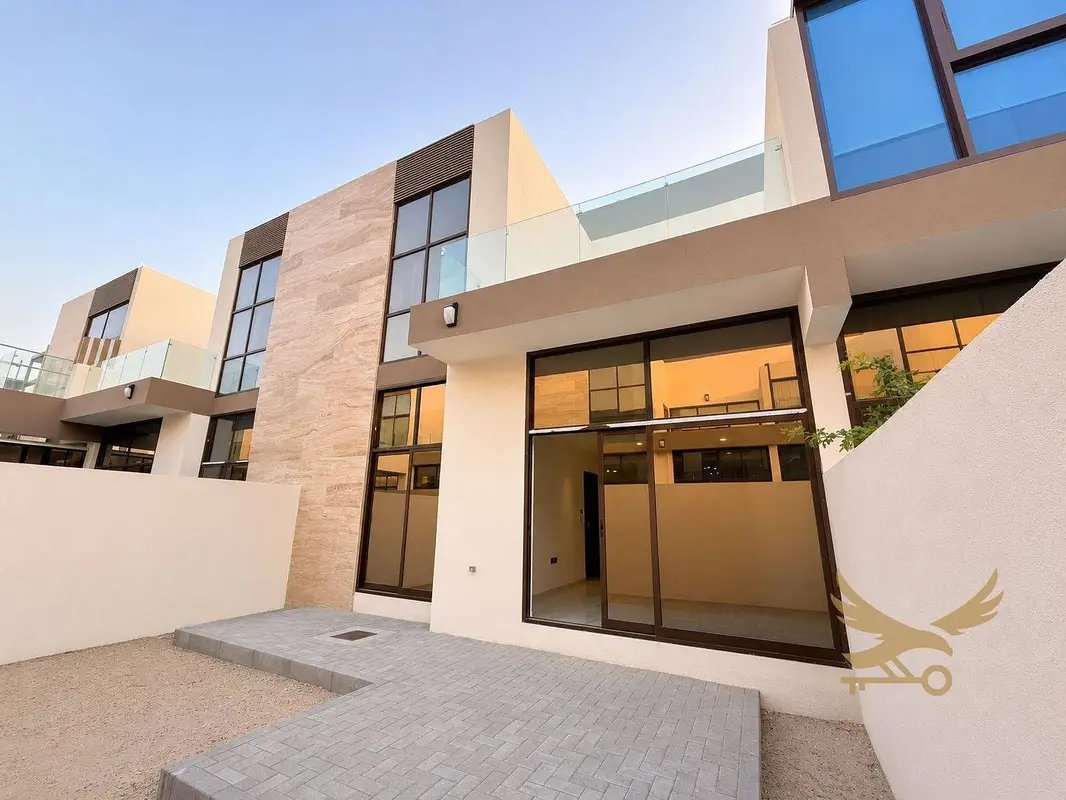 4-bedroom freehold villa in Mohammed Bin Rashid City (MBR City) — photo 1 of 5