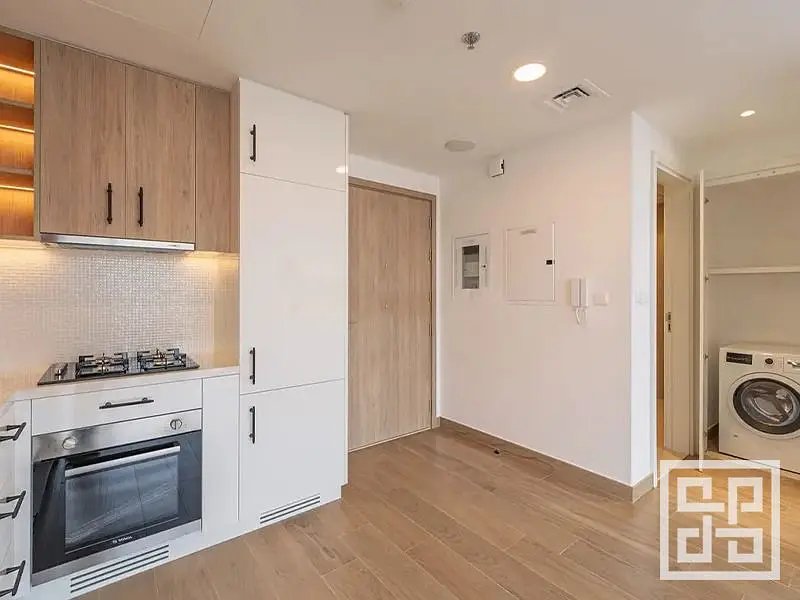 2-bedroom freehold apartment in Town Square — photo 5 of 5
