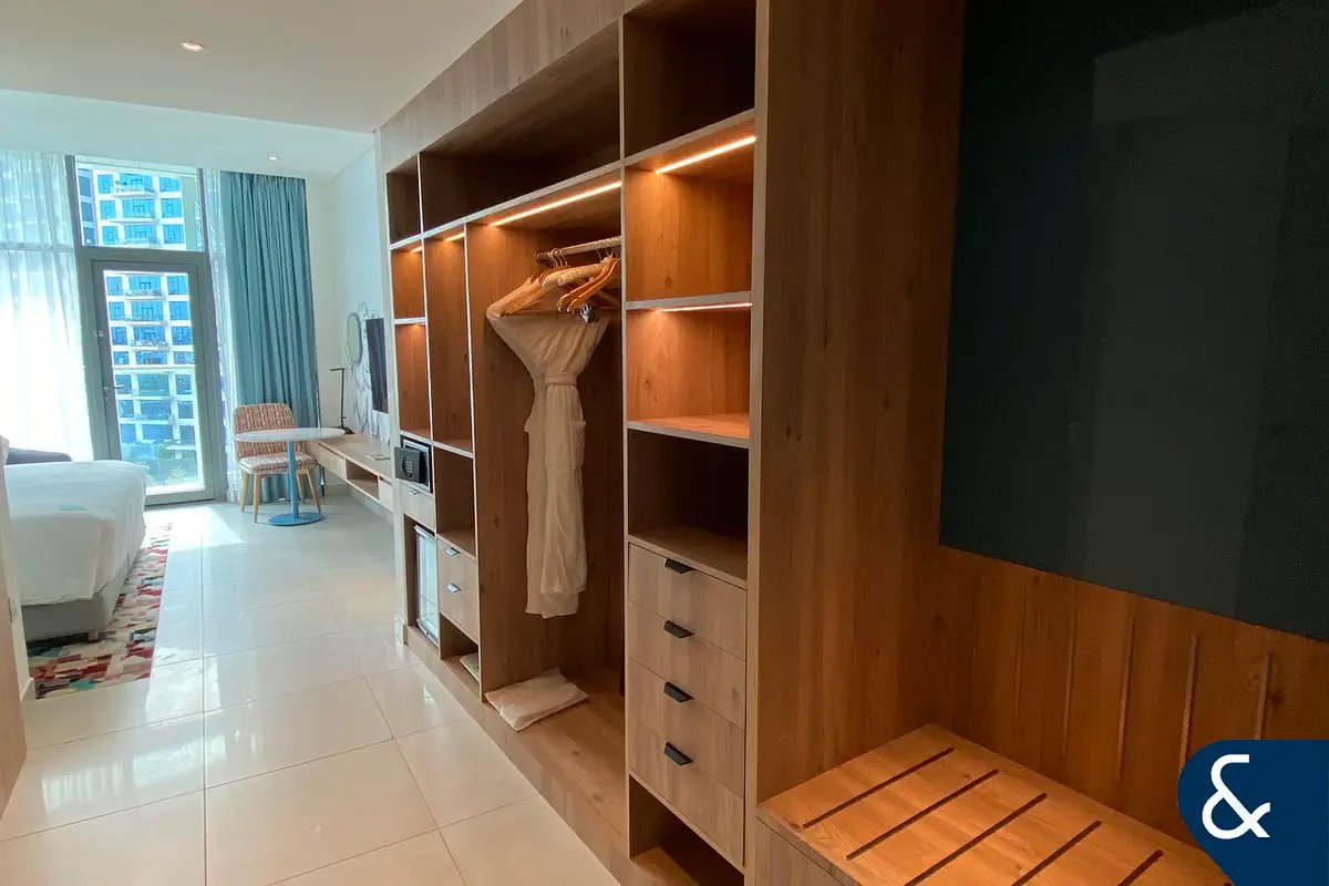studio freehold apartment in Palm Jumeirah — photo 3 of 5