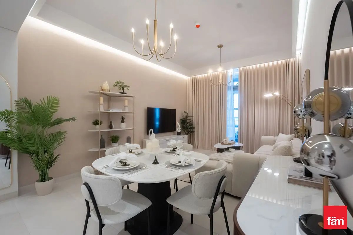 2-bedroom freehold apartment in Nad Al Sheba — photo 3 of 5
