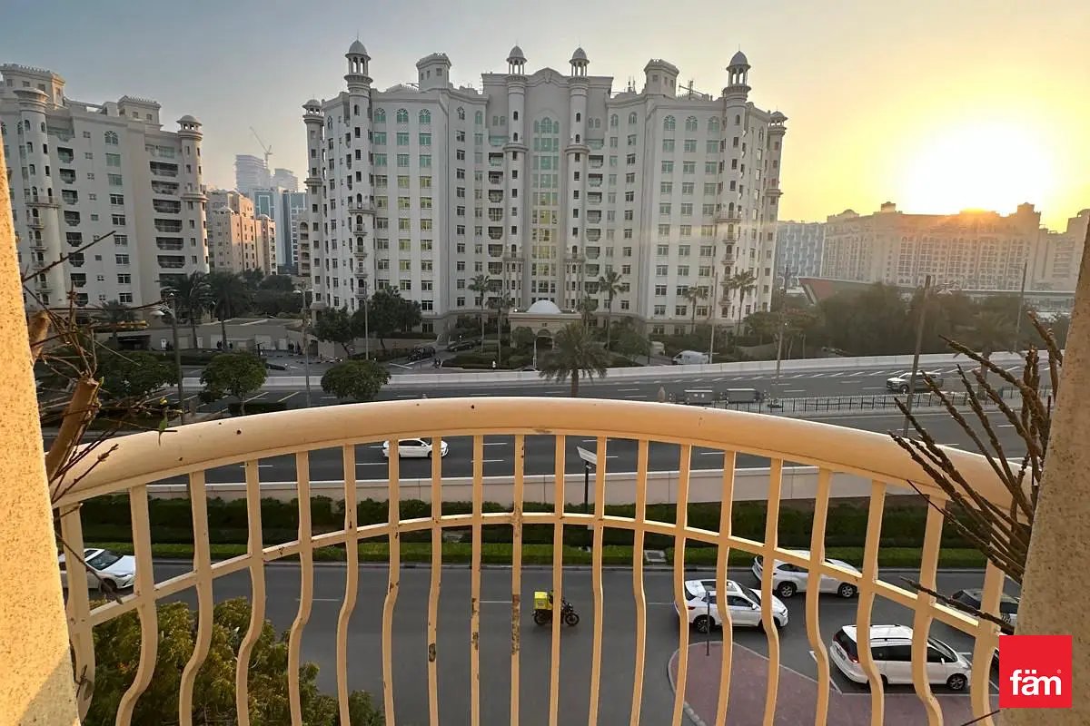 3-bedroom freehold apartment in Palm Jumeirah — photo 3 of 5