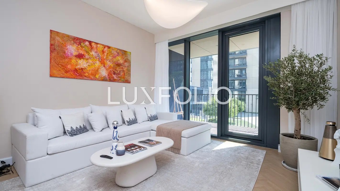 2-bedroom freehold apartment in Downtown Dubai — photo 1 of 5