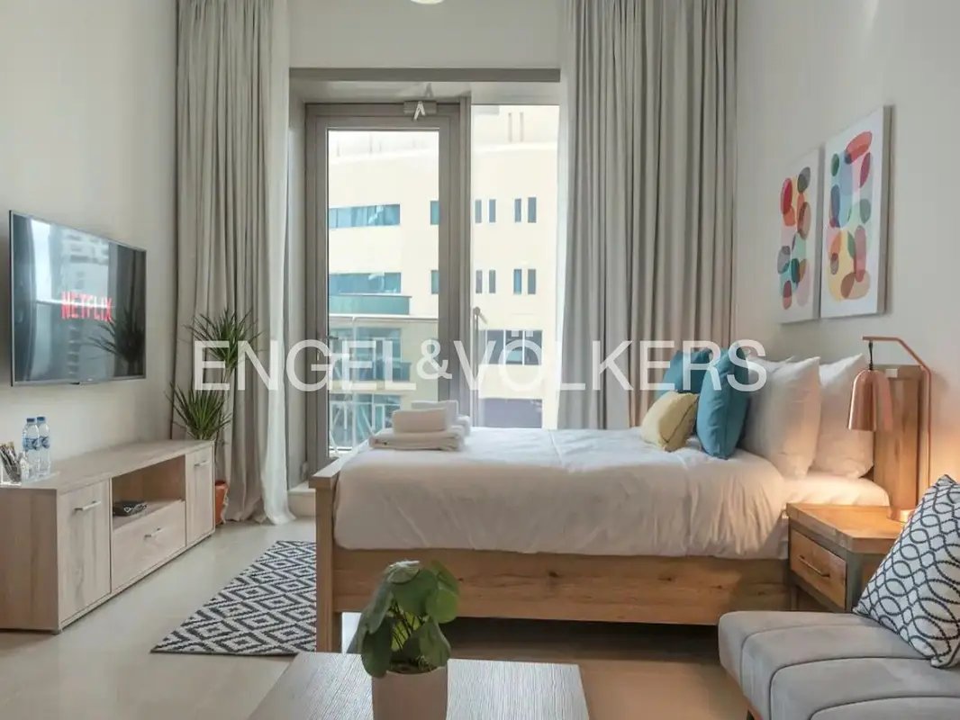 studio freehold apartment in Dubai Marina — photo 3 of 5