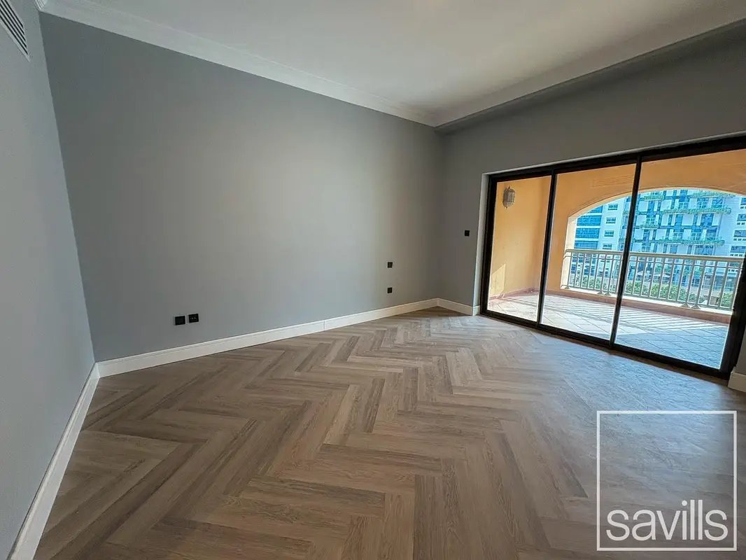 2-bedroom freehold apartment in Palm Jumeirah — photo 2 of 5