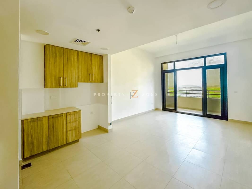 2-bedroom freehold apartment in Town Square — photo 4 of 5