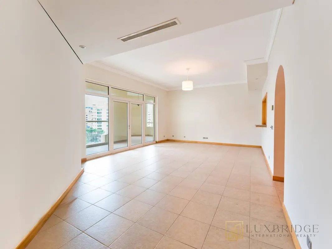 2-bedroom freehold apartment in Palm Jumeirah — photo 3 of 5