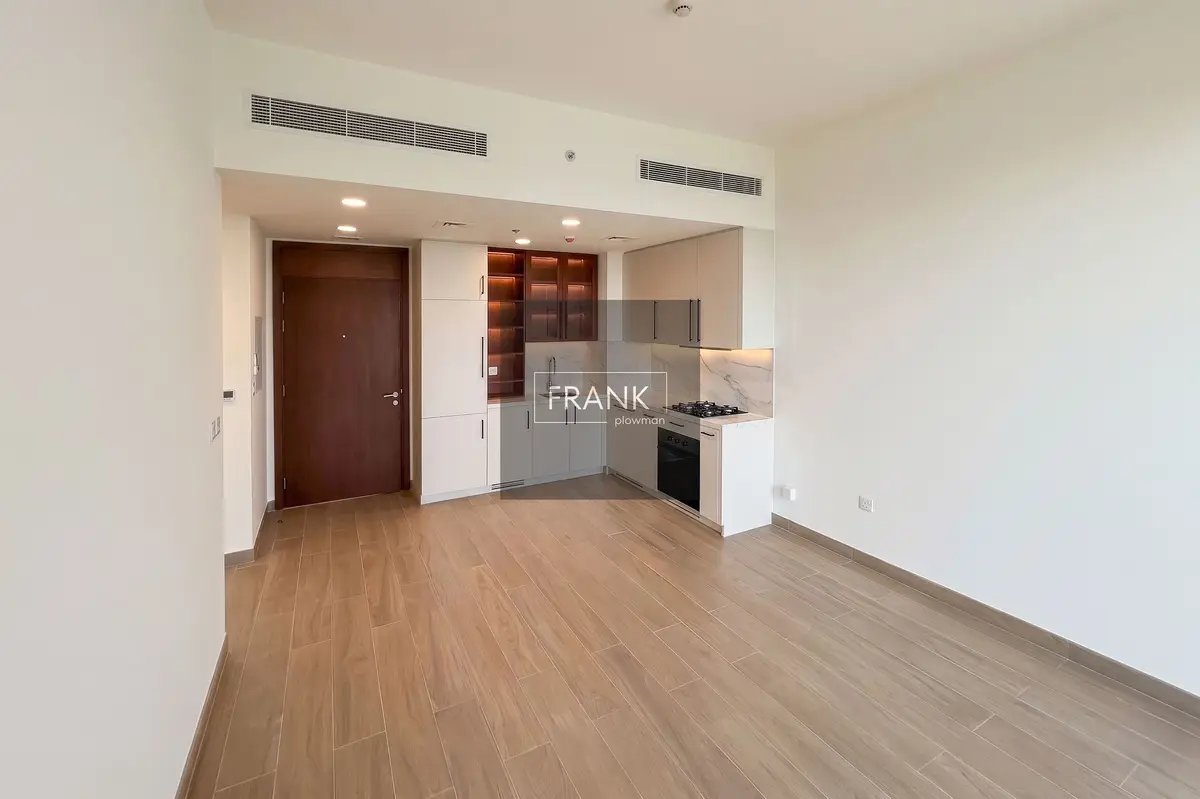 1-bedroom freehold apartment in Town Square — photo 5 of 5