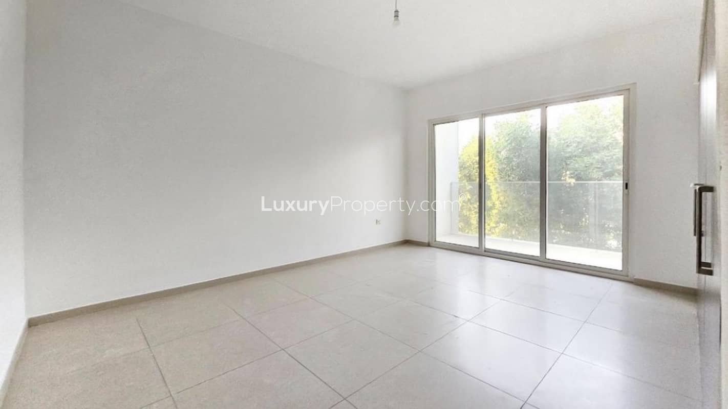 5-bedroom freehold villa in Mudon — photo 3 of 4