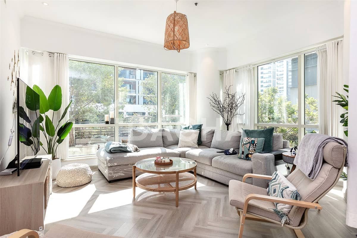 2-bedroom freehold apartment in Dubai Marina — photo 1 of 5