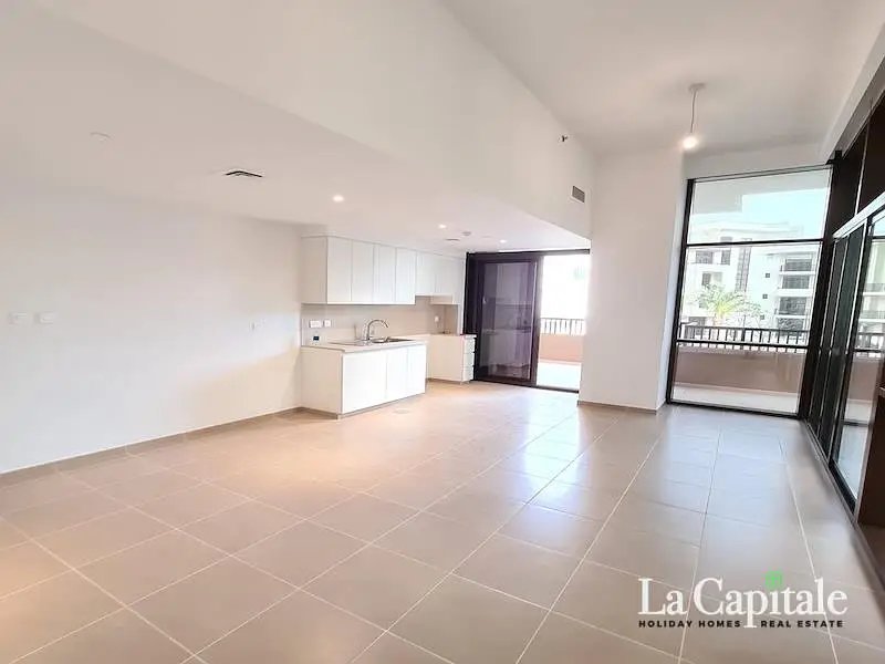 2-bedroom freehold apartment in Town Square — photo 5 of 5