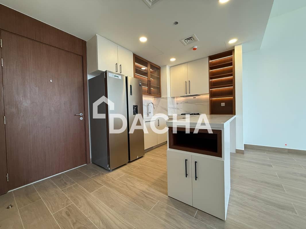2-bedroom freehold apartment in Town Square — photo 4 of 5