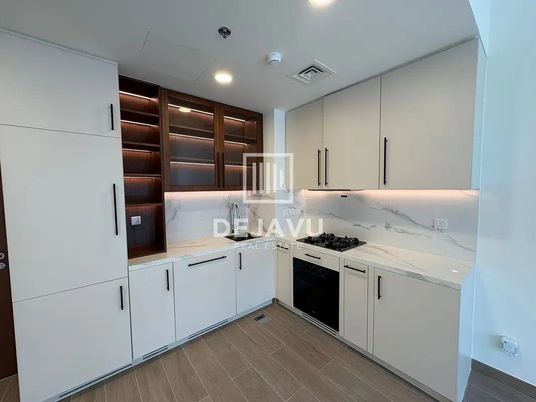 1-bedroom freehold apartment in Town Square — photo 5 of 5