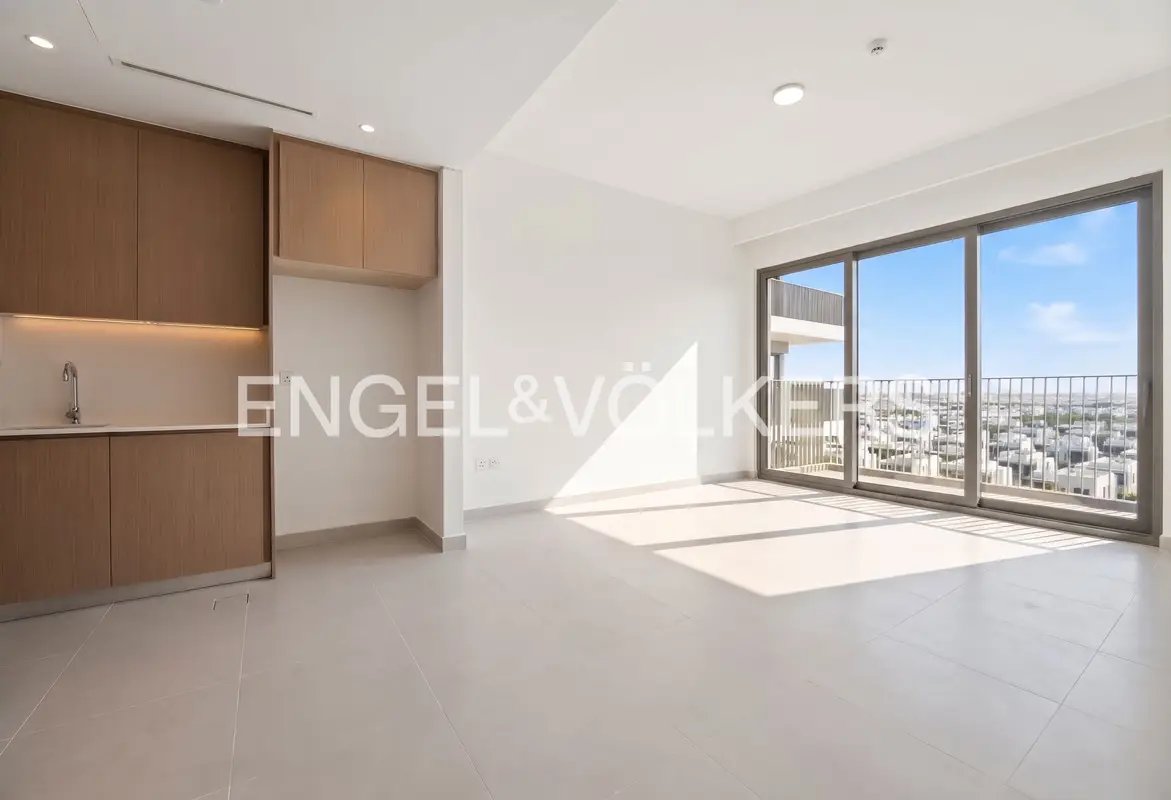 2-bedroom freehold apartment in Dubai Hills Estate — photo 2 of 5