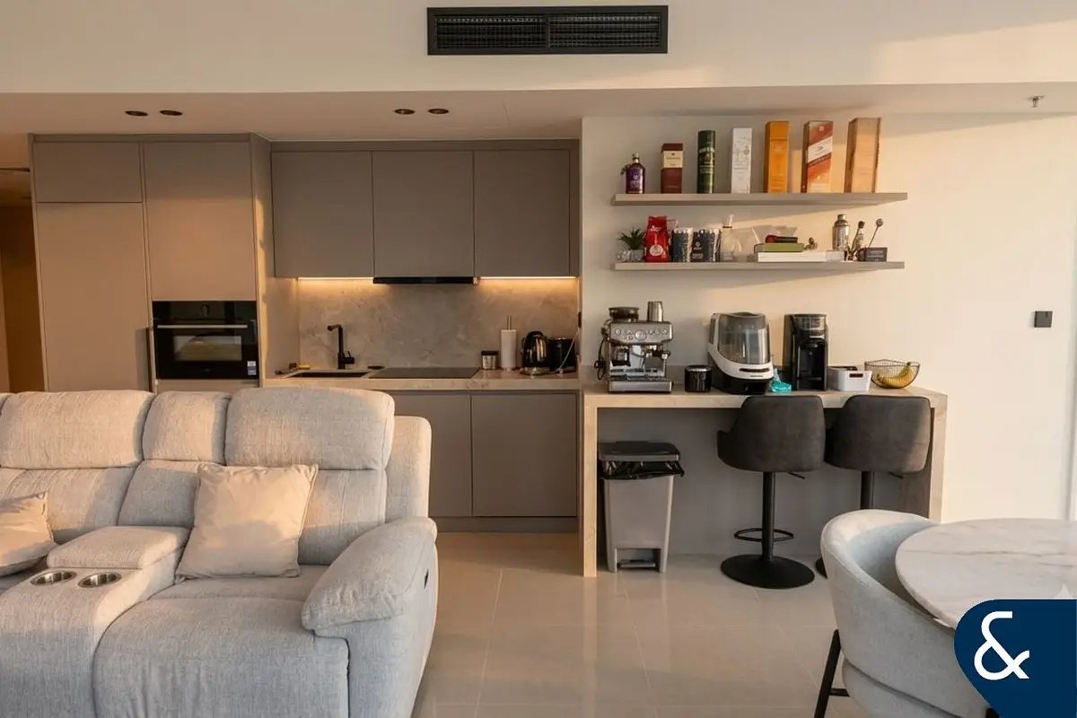 2-bedroom freehold apartment in DIFC — photo 2 of 4