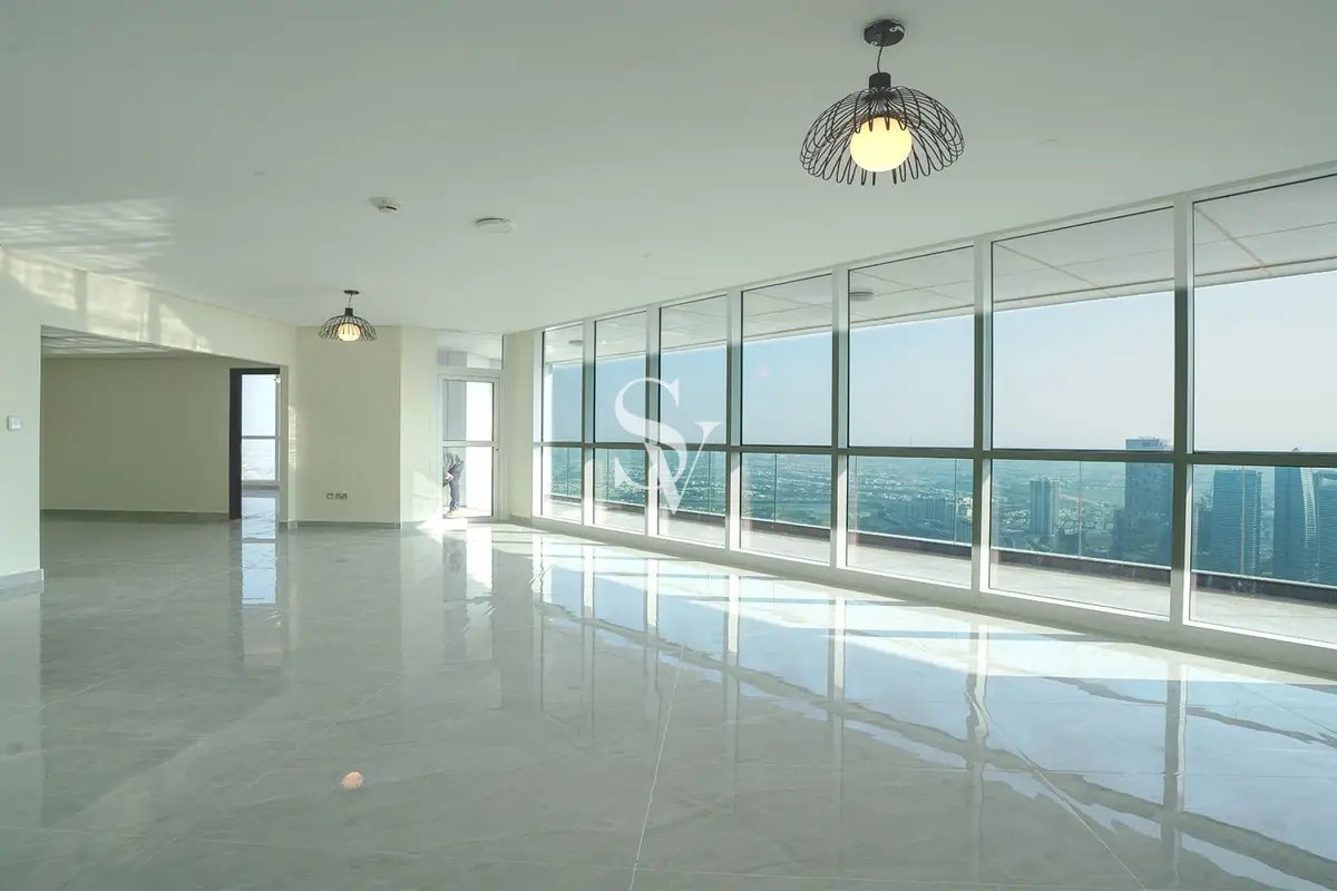 3-bedroom freehold apartment in Dubai Marina — photo 1 of 5
