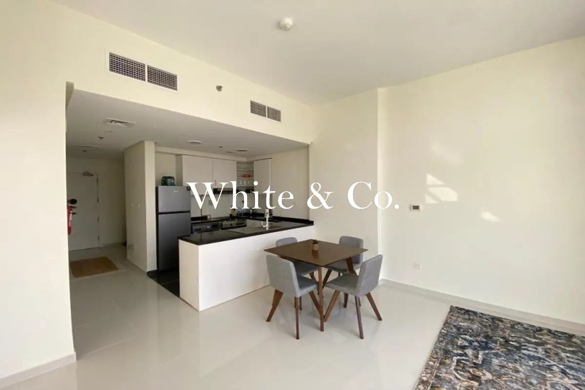 1-bedroom freehold apartment in DAMAC Hills — photo 3 of 5