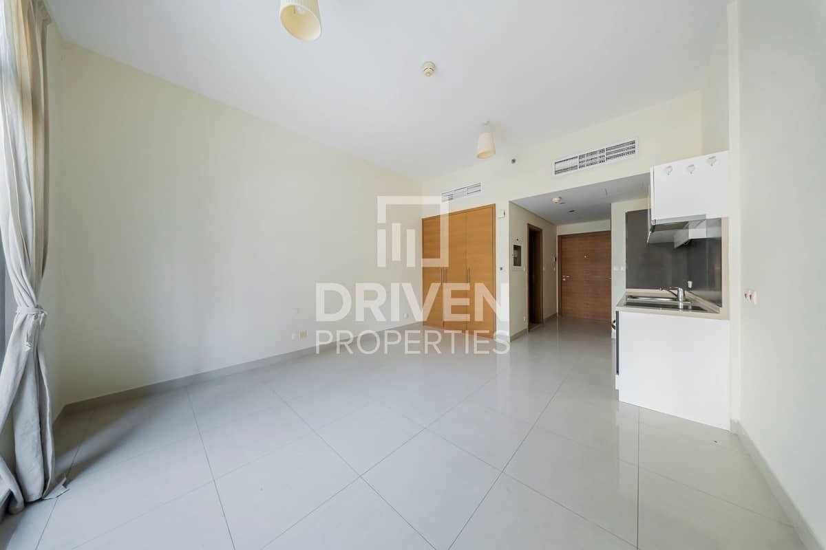 studio freehold apartment in Downtown Dubai — photo 2 of 5