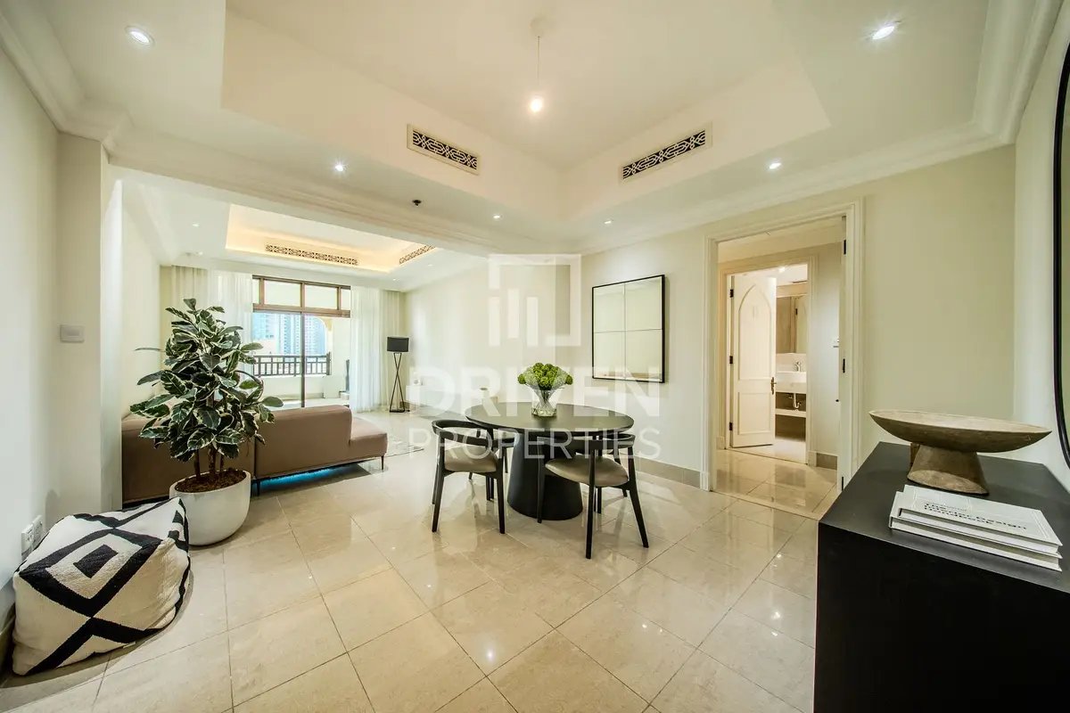 2-bedroom freehold apartment in Downtown Dubai — photo 3 of 5