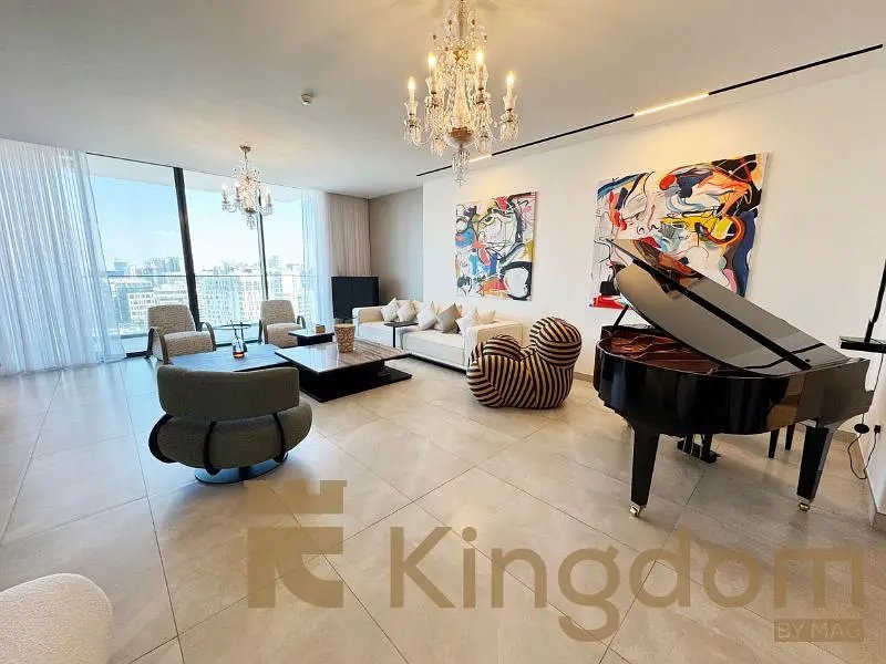 3-bedroom freehold apartment in Business Bay — photo 3 of 5