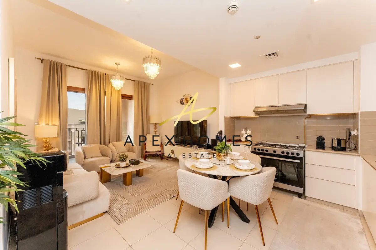 2-bedroom freehold apartment in Town Square — photo 3 of 5