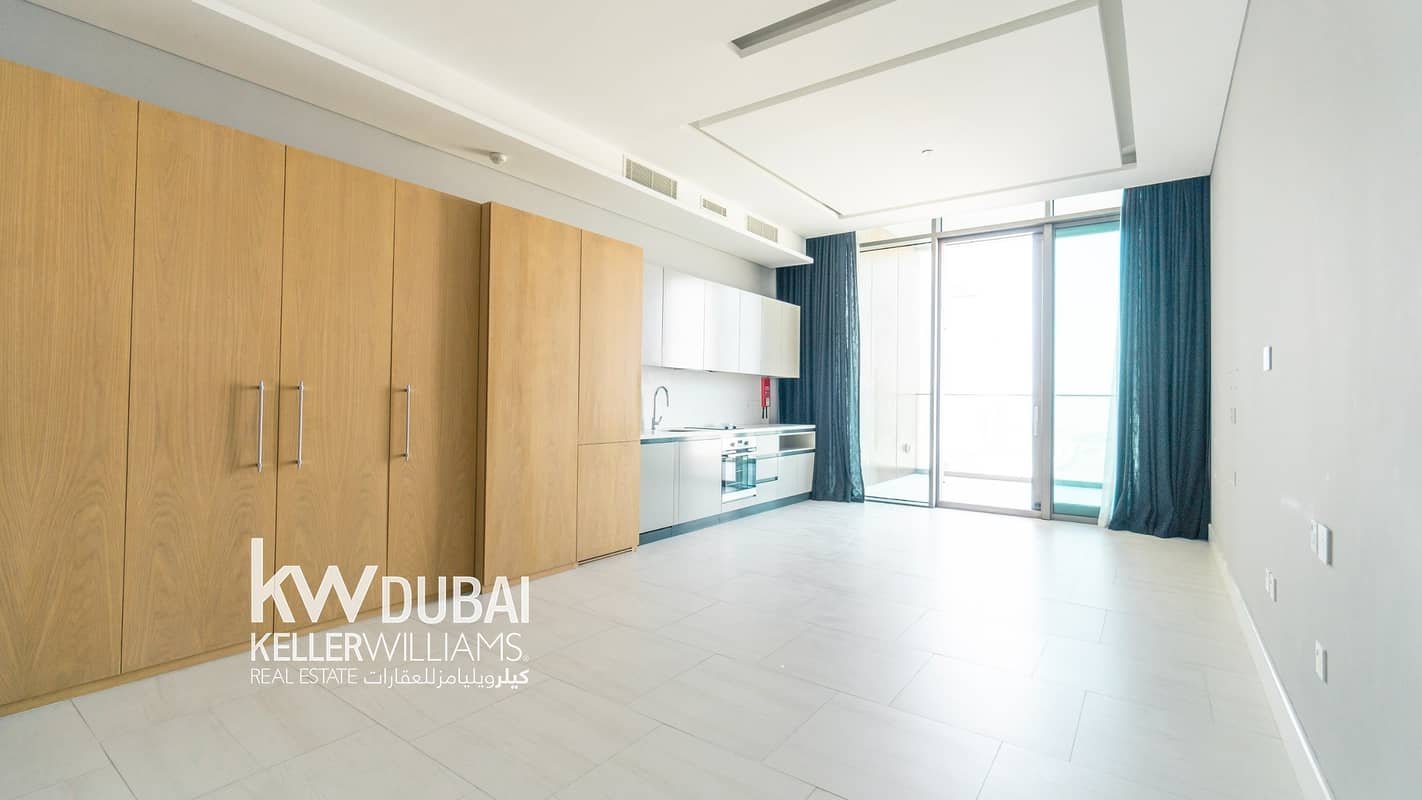 studio freehold apartment in Business Bay — photo 2 of 5